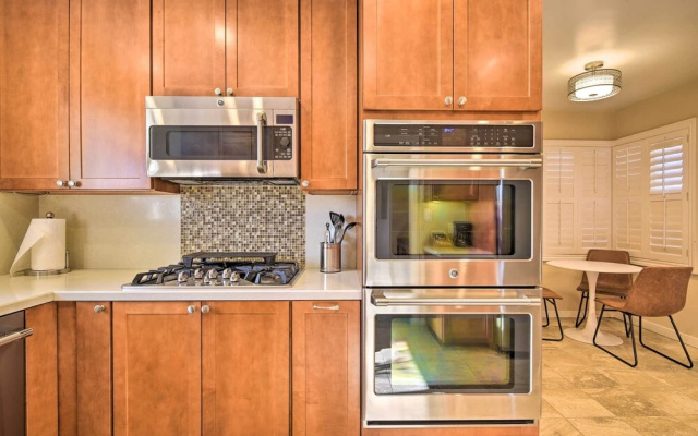 Los Angeles Suite ~ 12 Mi From Downtown!