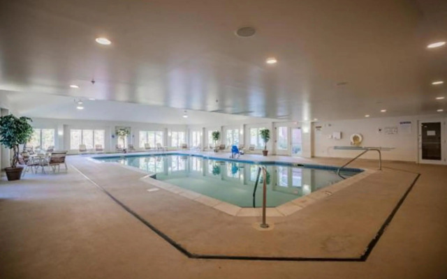 Berkshire Mountain Lodge