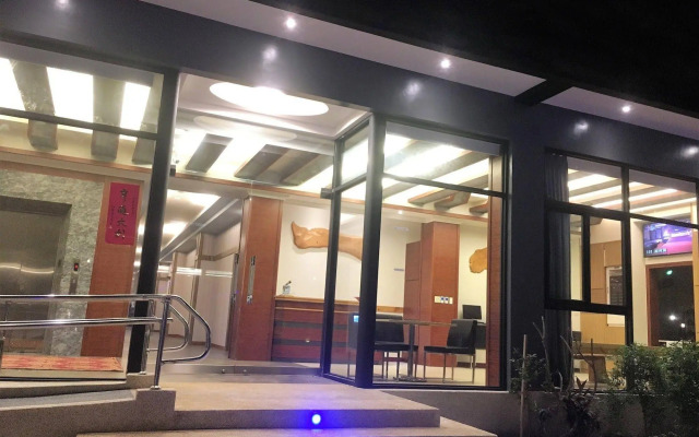 Wei Feng Exquisite Motel Pintung Branch