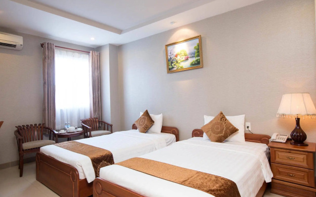 Premium White Lion Hotel