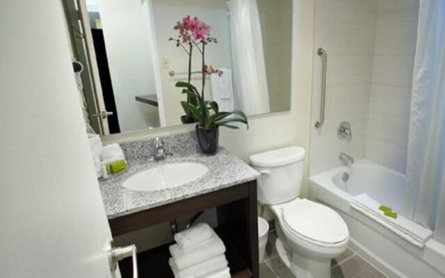 Town Inn Suites Hotel