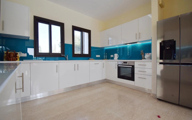 Villa Inia on Aphrodite Hills
