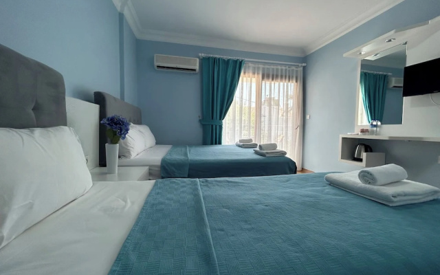 Marquis Blue Hotel