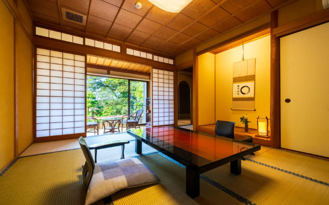 Beppu Onsen Beppu Showaen
