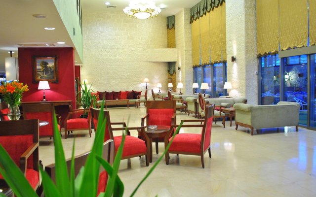 Al-Fanar Palace Hotel