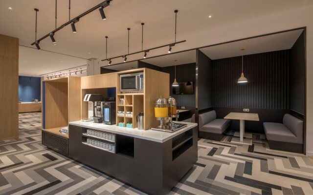 Holiday Inn Express Xiamen Airport Zone by IHG