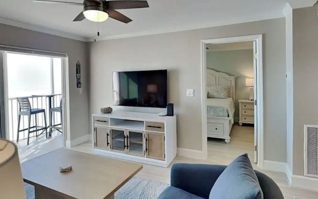 Castle Beach 303