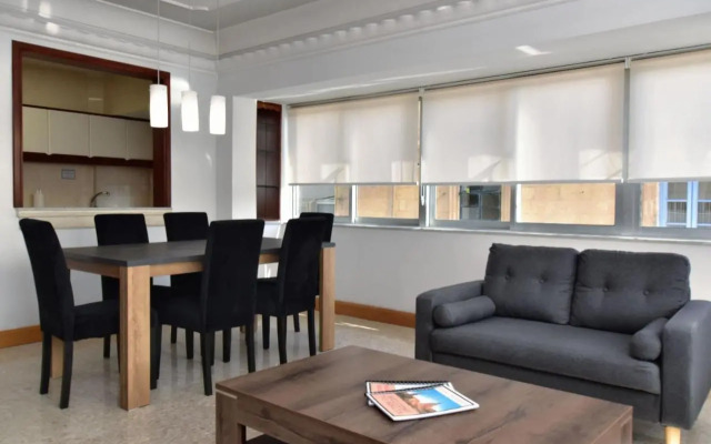 2 bedroom, central and spacious with sea view