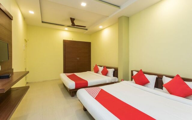 Oyo 17161 Hotel Mahalaxmi