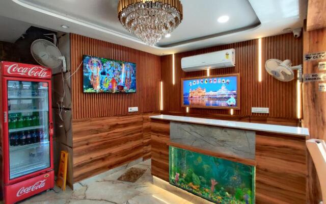 Hotel MK Grand