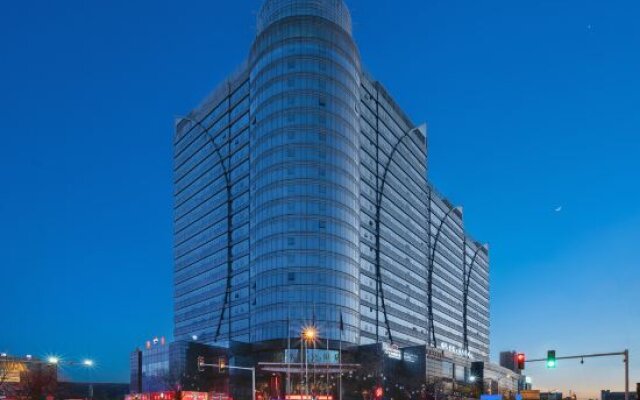 East River International Hotel