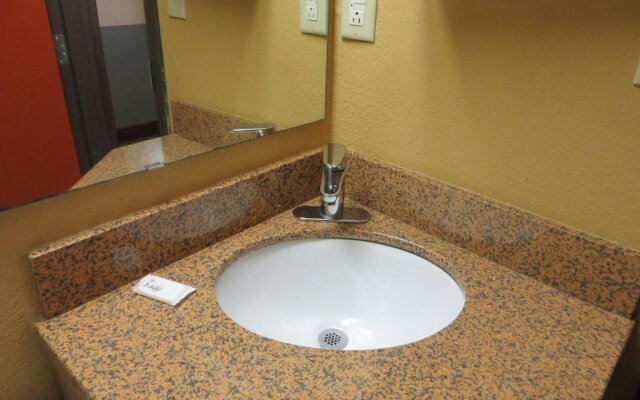 Econo Inn - East Saint Louis