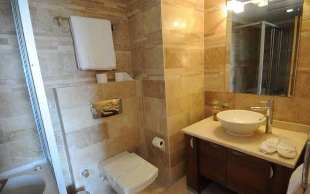 Goldcity Hotel