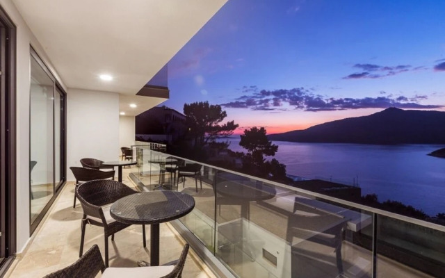 Villa Maris by Akdenizvillam