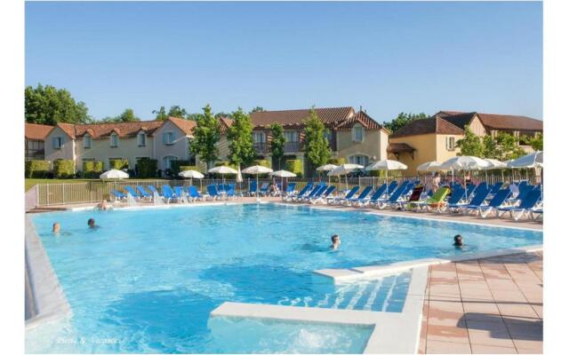 Charmant Appartement avec piscine.