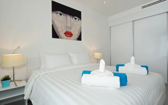 Luxury Apartment Unique Residences