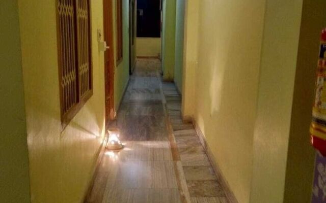 Hotel Divya