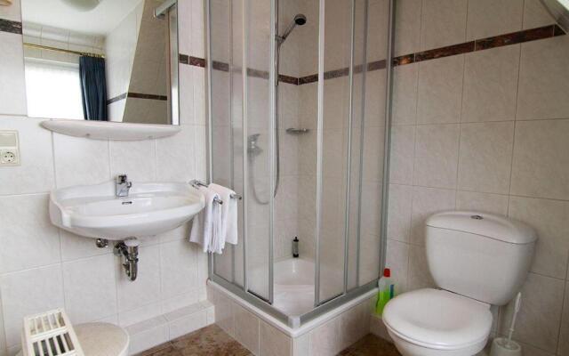 Haus-Meisennest-Wohnung-Eule