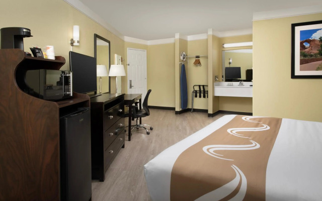 Quality Inn & Suites Gallup I-40 Exit 20