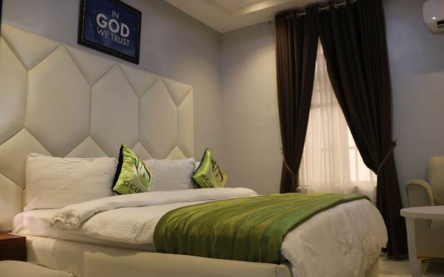 Sugarland Hotel & Suites