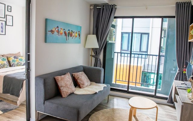 Apartment 450m from BTS with Sky Pool - bkbloft1