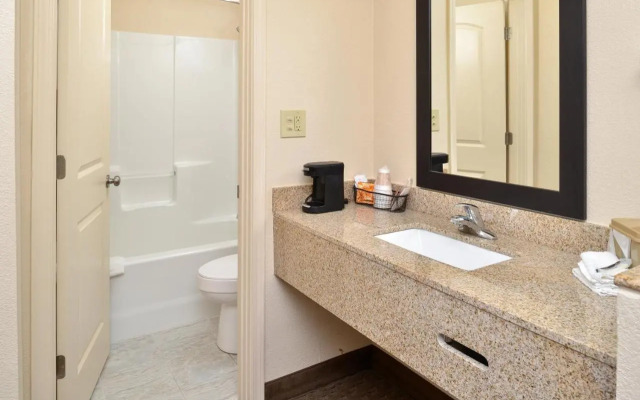 Americas Best Inns Dalton