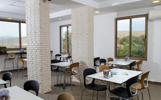 Metula TravelHotel