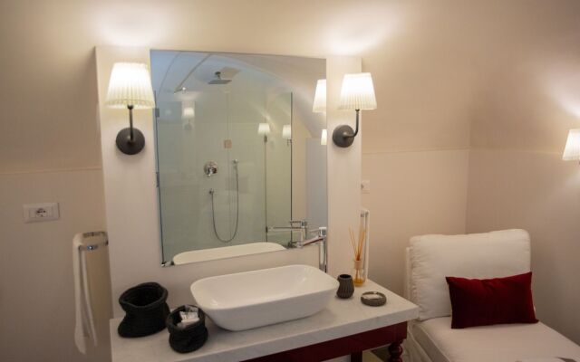 Suite 35