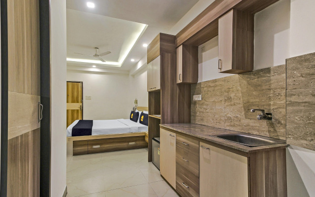 Super OYO Townhouse OAK The Platinum Studio 50