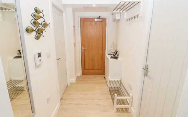 Captain's Quarters - Apartment 2