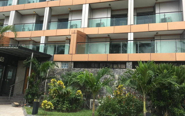 Maroko Bayshore Suites