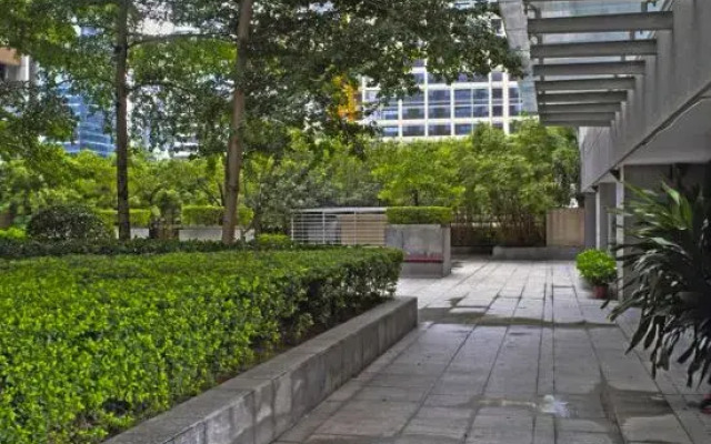 Fanxi Serviced Apartment (Shenzhen Meilin Zhuoyuecheng Branch 2)