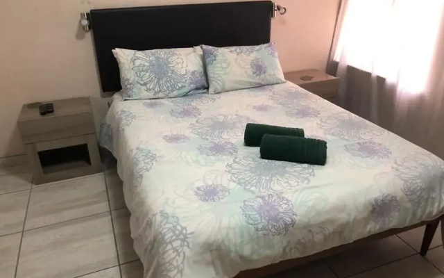 Amies Self-catering Apartments