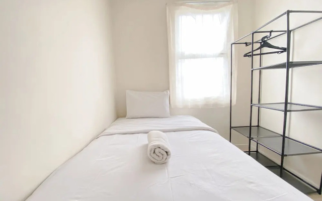 Simply And Cozy 2Br Apartment At Parahyangan Residence