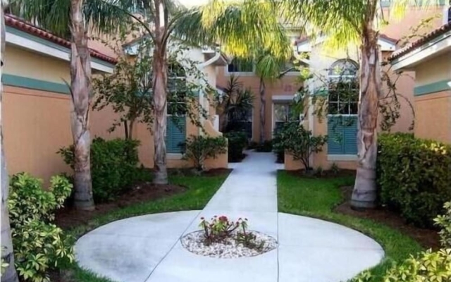 Paul's Lighthouse Bay Condo