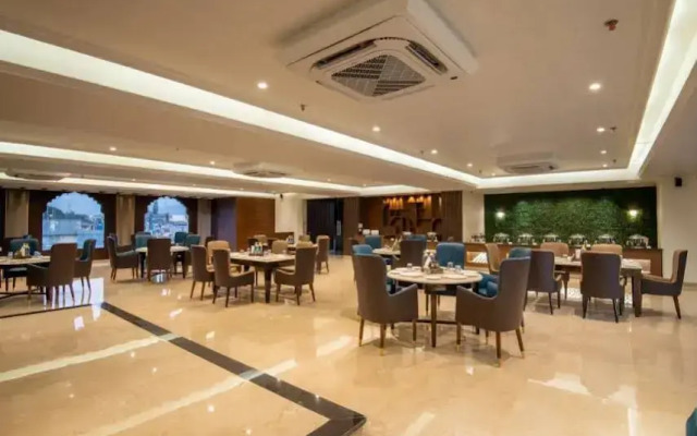 Grand Luxotica By DLS Hotels