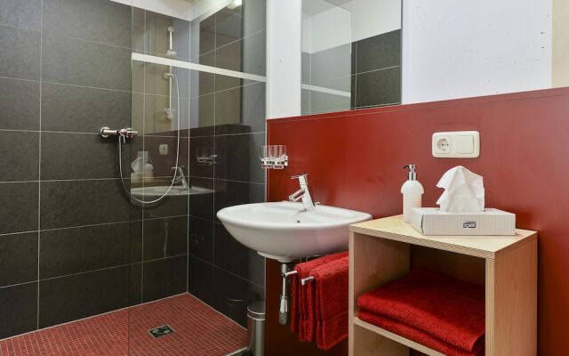 Haus Anna Apartments