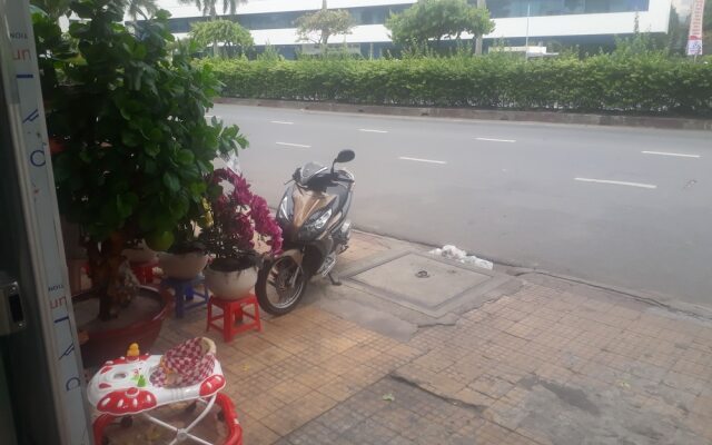 Anh Quoc Hotel