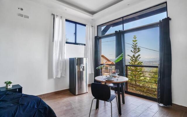 Villa Favella-Pop-Art-View-7BR-Jamaca De Dios-Balcony-Dream