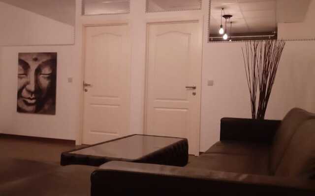 Diamond Bourse Apartments