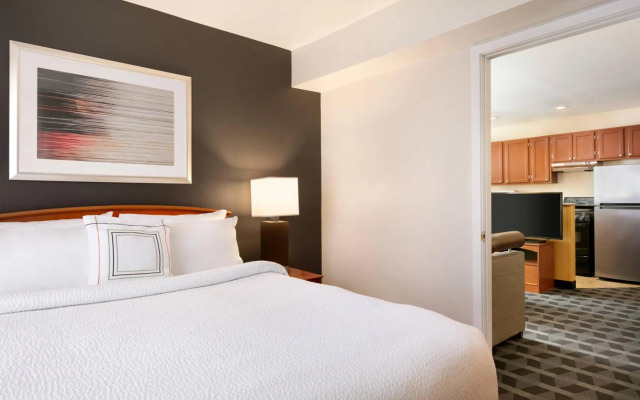 TownePlace Suites Gaithersburg by Marriott