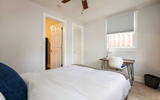 Gorgeous 3BR 2BA on Frankfort | by Cozysuites