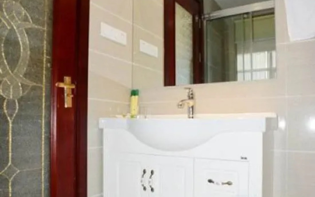 Shanghai Jieya Business Apartment