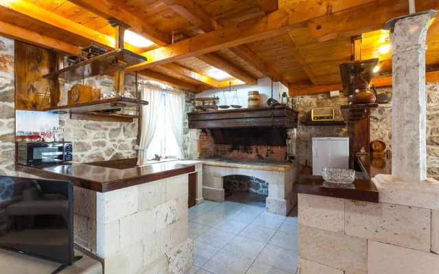 The Hidden Treasure Village - 3 Villas