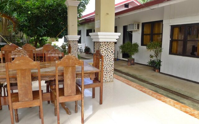 DLM Pensionne House