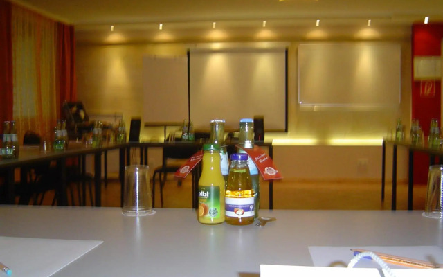 Atomis Hotel Düsseldorf City