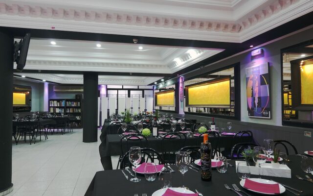 Cafe Bar Hotel Jefi