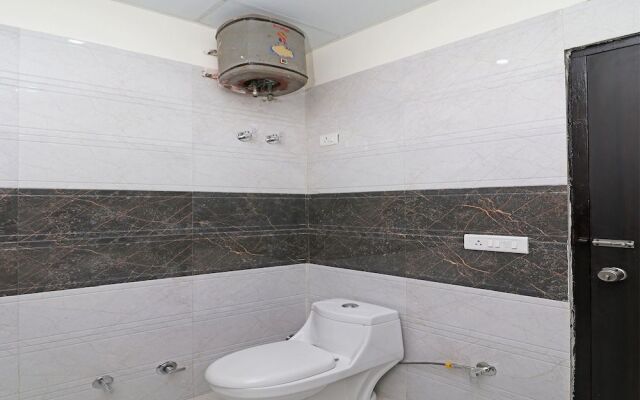 OYO 12472 Hotel Olive