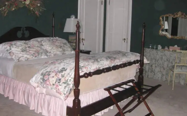 Richmond Manor Bed & Breakfast