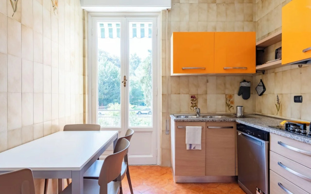 Chic flat with balcony